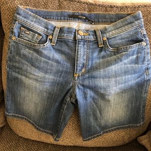 Joe’s Jeans denim shorts size 26